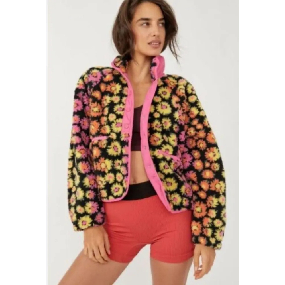 Floral Fleece Jacket in Black with Pink Trim